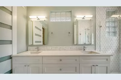 7198 Del Lago Drive, Sarasota, FL 34238 - Photo 37