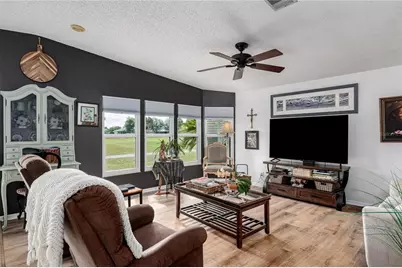 8520 Countess Avenue Circle, Palmetto, FL 34221 - Photo 7