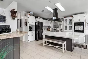 8520 Countess Ave Cir, Palmetto, FL 34221 - Photo 5