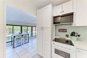 4578 Red Maple Rd, Bradenton, FL 34210 - Photo 9