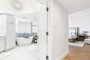 1241 Gulf of Mexico Dr, Longboat Key, FL 34228 - Photo 31