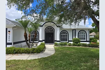 7404 38th Court E, Sarasota, FL 34243 - Photo 5