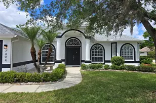 7404 38th Ct E, Sarasota, FL 34243 - Photo 5