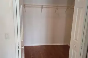 7404 38th Ct E, Sarasota, FL 34243 - Photo 35