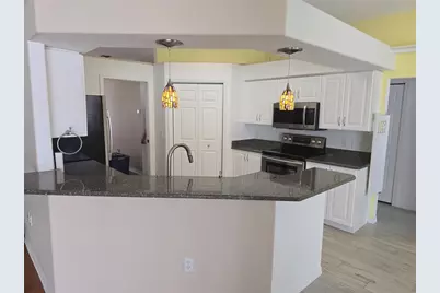 7404 38th Court E, Sarasota, FL 34243 - Photo 17