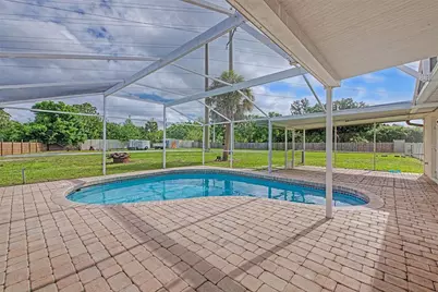 5615 18th Avenue E, Bradenton, FL 34208 - Photo 3