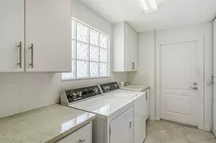 5867 Helicon Pl, Sarasota, FL 34238 - Photo 31