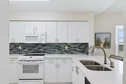 6401 Approach Road #32, Sarasota, FL 34238 - Photo 7