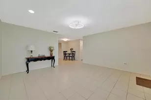 4478 Coco Ridge Cir, Sarasota, FL 34233 - Photo 9