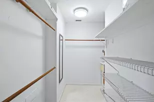 2486 Breakwater Cir, Sarasota, FL 34231 - Photo 29