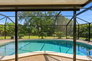 2486 Breakwater Cir, Sarasota, FL 34231 - Photo 37