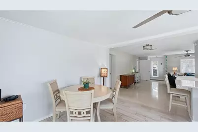 2486 Breakwater Circle, Sarasota, FL 34231 - Photo 15