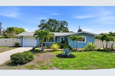 2486 Breakwater Circle, Sarasota, FL 34231 - Photo 1