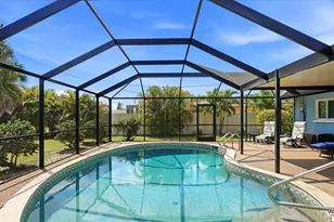 2486 Breakwater Cir, Sarasota, FL 34231 - Photo 33