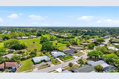 2486 Breakwater Circle, Sarasota, FL 34231 - Photo 47