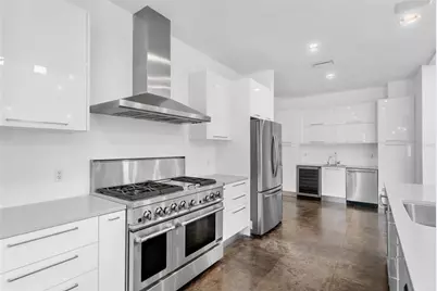 1751 Hawthorne Street, Sarasota, FL 34239 - Photo 9