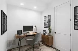 1751 Hawthorne St, Sarasota, FL 34239 - Photo 13