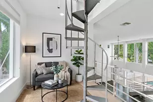 1751 Hawthorne St, Sarasota, FL 34239 - Photo 29