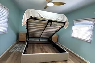 8 Sixth St, Bradenton, FL 34210 - Photo 25