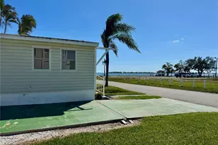 8 Sixth St, Bradenton, FL 34210 - Photo 3
