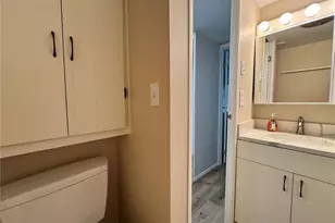 8 Sixth St, Bradenton, FL 34210 - Photo 31