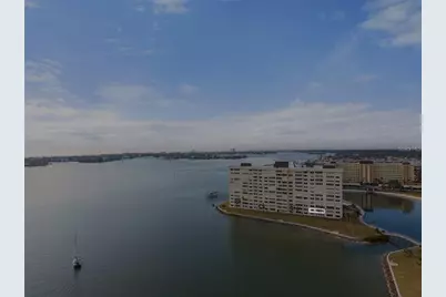 4775 Cove Circle #202, Saint Petersburg, FL 33708 - Photo 17