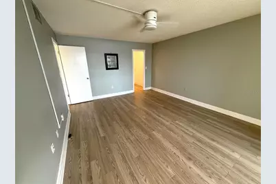 4775 Cove Circle #202, Saint Petersburg, FL 33708 - Photo 11