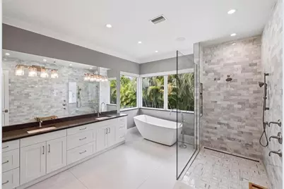 1705 Wisconsin Lane, Sarasota, FL 34239 - Photo 25