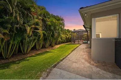 1705 Wisconsin Lane, Sarasota, FL 34239 - Photo 69