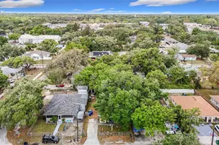 3804 N 52nd St, Tampa, FL 33619 - Photo 3