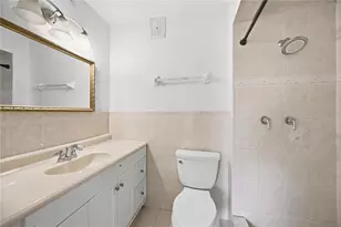 2715 Ingot Pl, Sarasota, FL 34235 - Photo 23