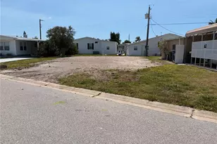 4913 Oakland Hills Ave, Sarasota, FL 34234 - Photo 1