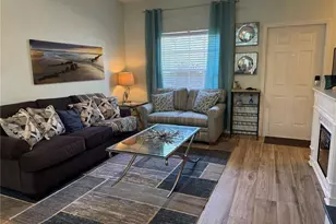 3304 Lisa Ln, Naples, FL 34109 - Photo 5