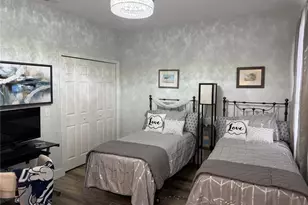 3304 Lisa Ln, Naples, FL 34109 - Photo 27