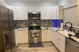 3304 Lisa Ln, Naples, FL 34109 - Photo 19