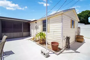 1028 Lillian St, Venice, FL 34285 - Photo 27