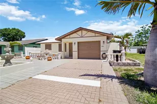 1028 Lillian St, Venice, FL 34285 - Photo 3