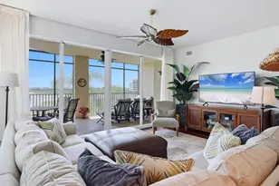 6360 Water Crest Way, Lakewood Ranch, FL 34202 - Photo 9