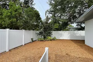 2832 Bay St, Sarasota, FL 34237 - Photo 25