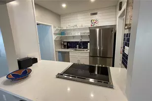 2832 Bay St, Sarasota, FL 34237 - Photo 7