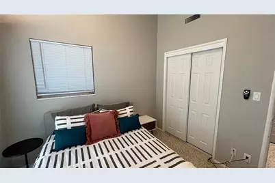 2832 Bay Street, Sarasota, FL 34237 - Photo 21