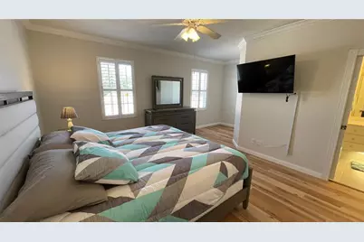 7677 Bergamo Avenue, Sarasota, FL 34238 - Photo 13