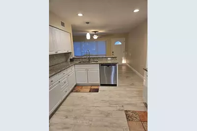 2212 Vinson Avenue, Sarasota, FL 34232 - Photo 5