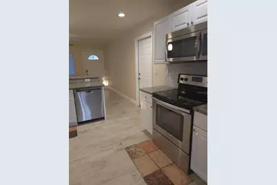 2212 Vinson Avenue, Sarasota, FL 34232 - Photo 7