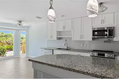 5207 86th Street Court W, Bradenton, FL 34210 - Photo 11