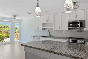 5207 86th St Ct W, Bradenton, FL 34210 - Photo 11