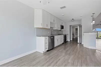 5207 86th Street Court W, Bradenton, FL 34210 - Photo 13