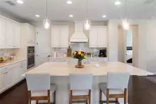 12725 Lateral Root Dr, Sarasota, FL 34238 - Photo 5