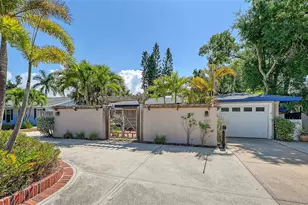 1127 S Osprey Ave, Sarasota, FL 34236 - Photo 3