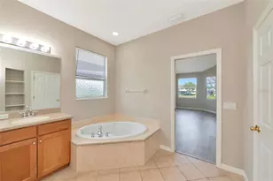 12079 Aster Ave, Bradenton, FL 34212 - Photo 17
